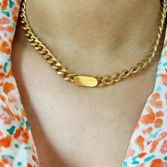 18GP Geometric Link Chain Necklace - Picture 2 of 4